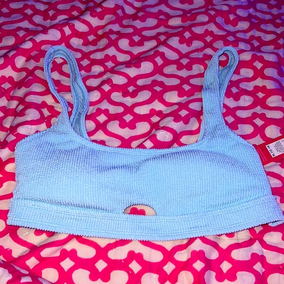 NWT target bathing suit top - Picture 1 of 3